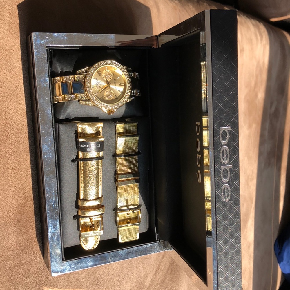 bebe watch with three changeable steps